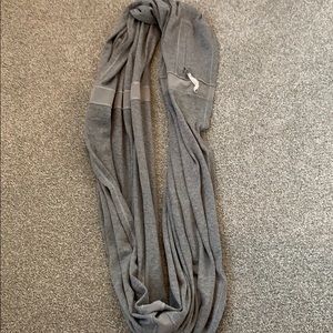 Lululemon scarf
